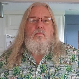 Meet your Posher, Dennis